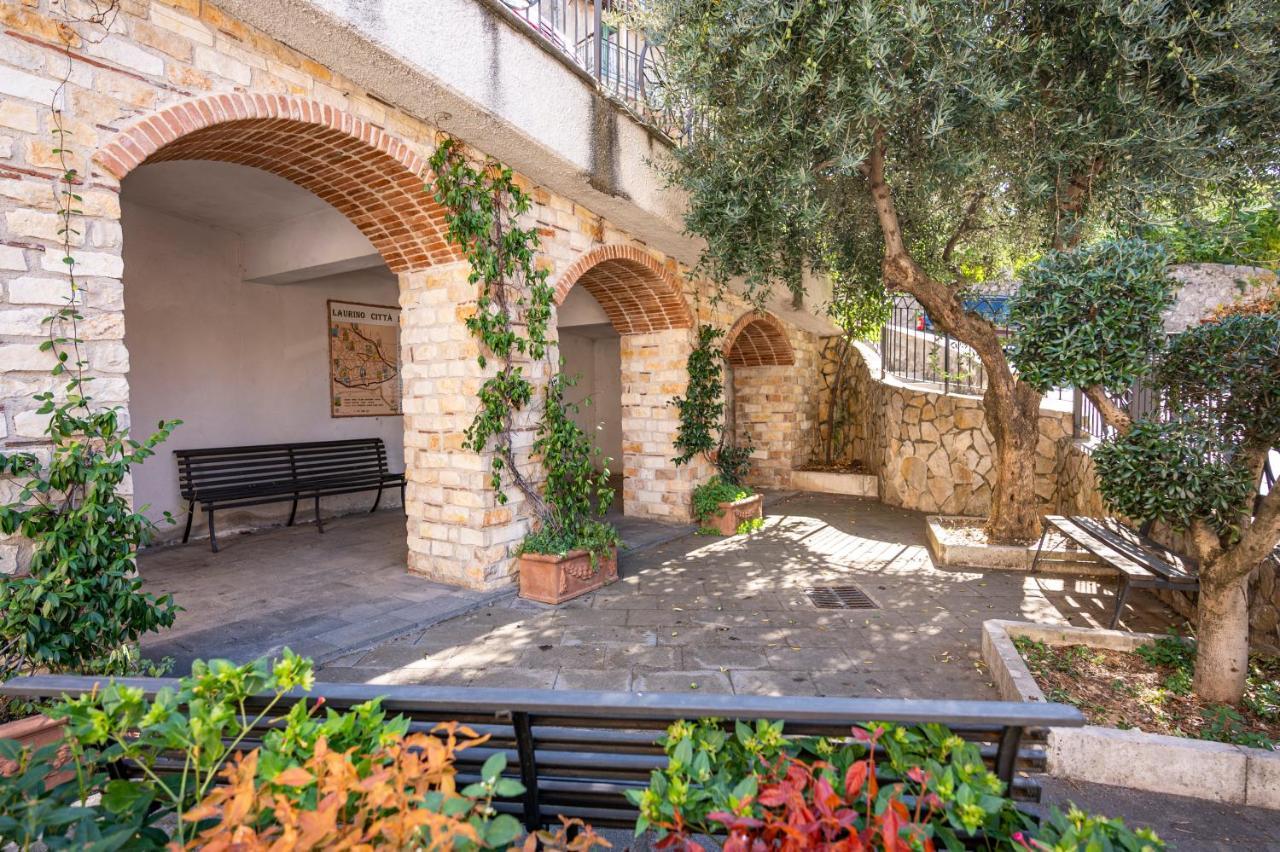 Piazza Laurino Apartments Basic Excursions Alto Cilento Cammino Giubilare Di Santelena 外观 照片
