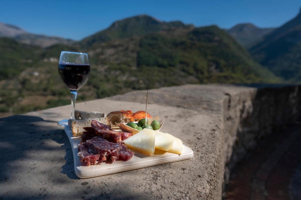 Piazza Laurino Apartments Basic Excursions Alto Cilento Cammino Giubilare Di Santelena 外观 照片