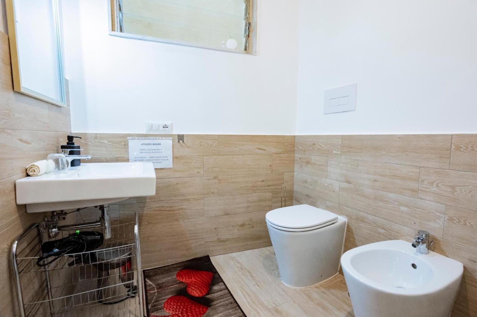 Piazza Laurino Apartments Basic Excursions Alto Cilento Cammino Giubilare Di Santelena 外观 照片