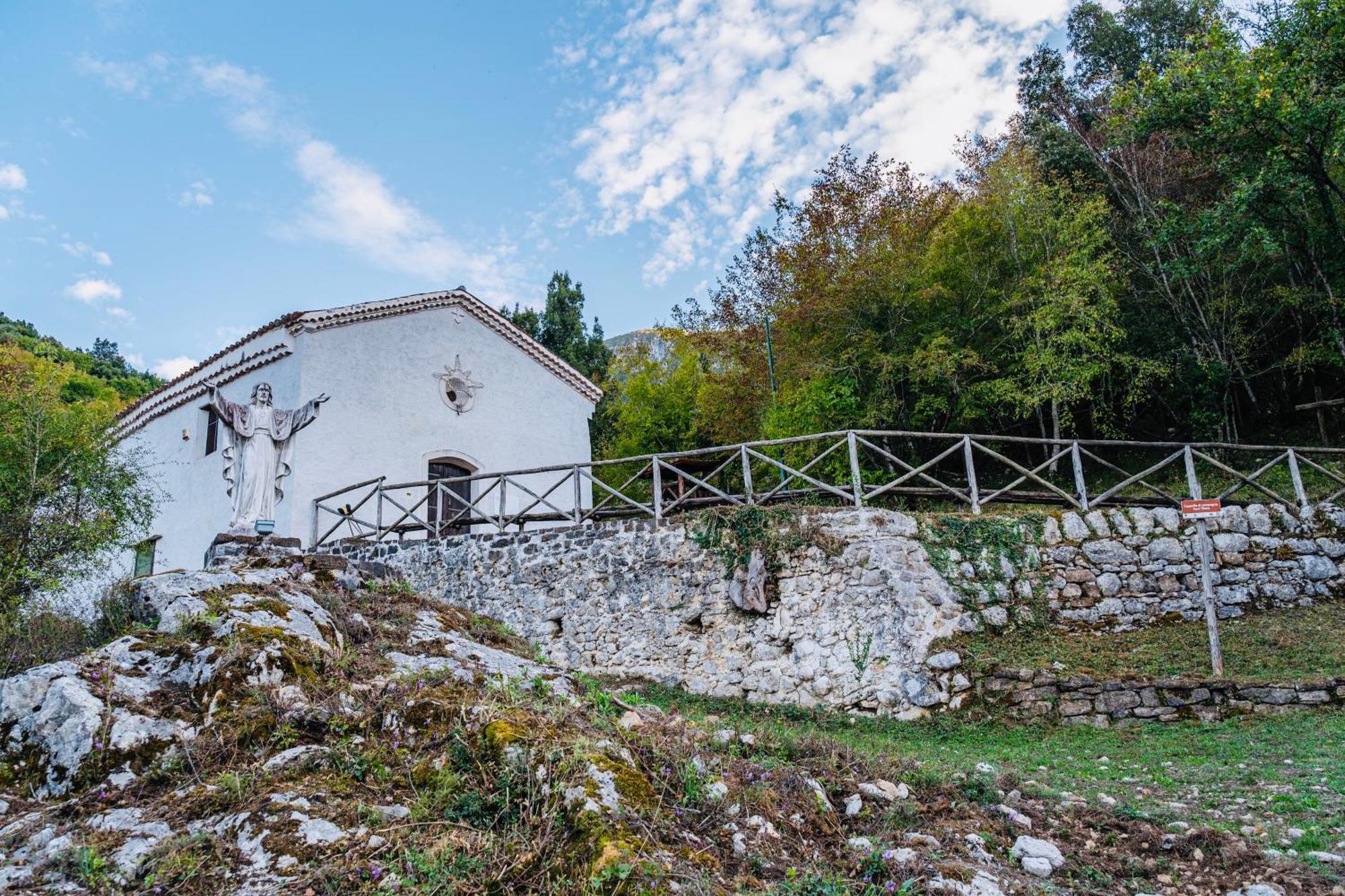 Piazza Laurino Apartments Basic Excursions Alto Cilento Cammino Giubilare Di Santelena 外观 照片