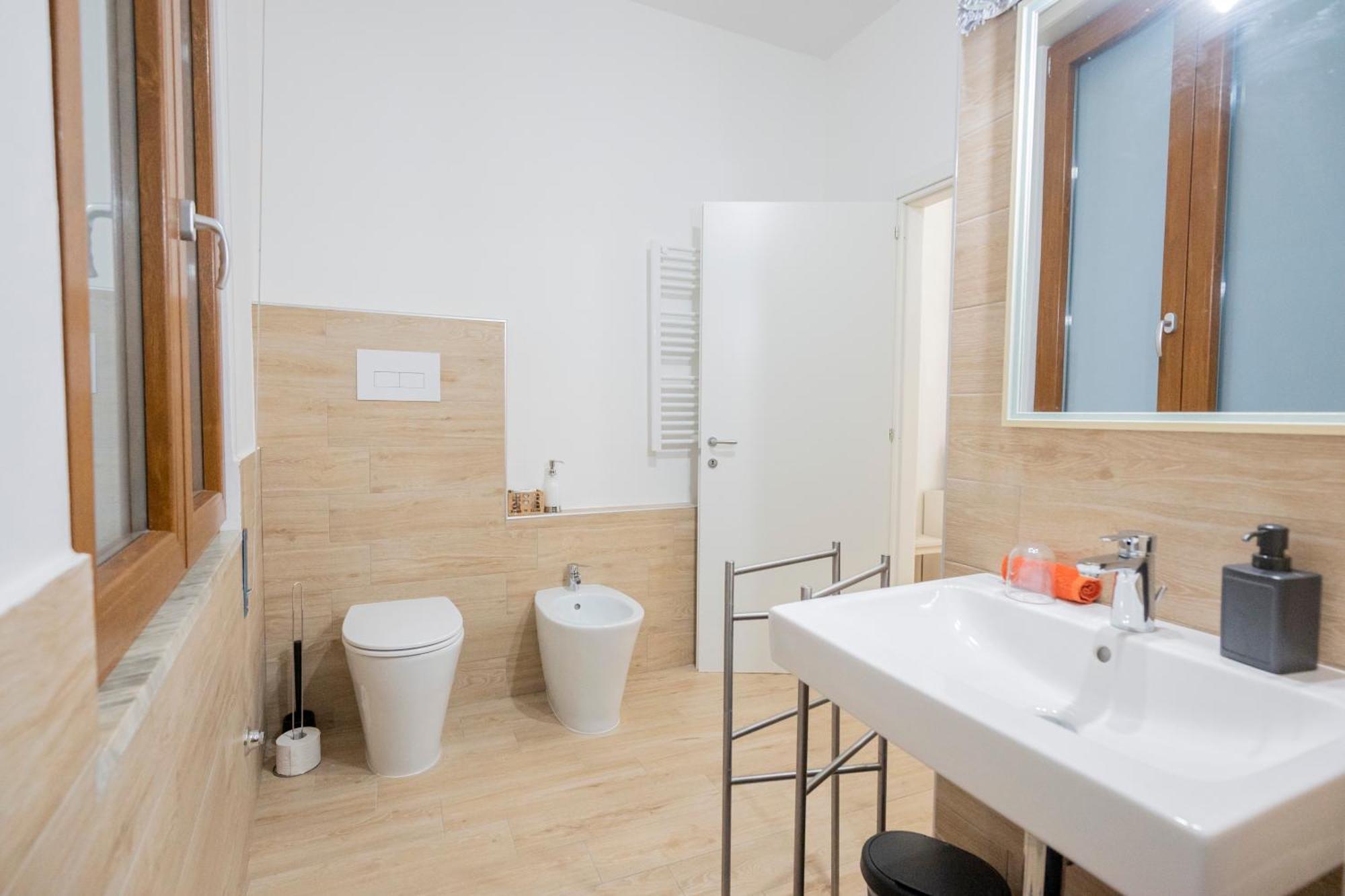 Piazza Laurino Apartments Basic Excursions Alto Cilento Cammino Giubilare Di Santelena 外观 照片